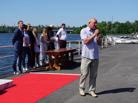 Сегодня отмечает день рождения Александр Григорьевич Стреляев