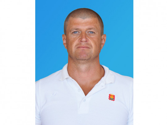 Сегодня празднует день рождения Денис Евгеньевич Касимов